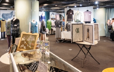 00展示の様子５.jpg
